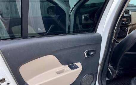 Renault Logan II, 2014 год, 400 000 рублей, 11 фотография