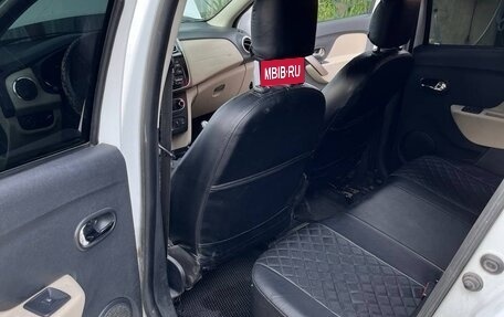 Renault Logan II, 2014 год, 400 000 рублей, 12 фотография