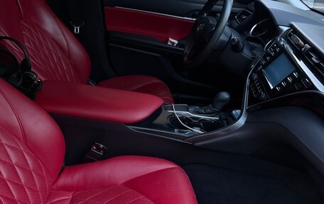 Toyota Camry, 2018 год, 2 100 000 рублей, 6 фотография