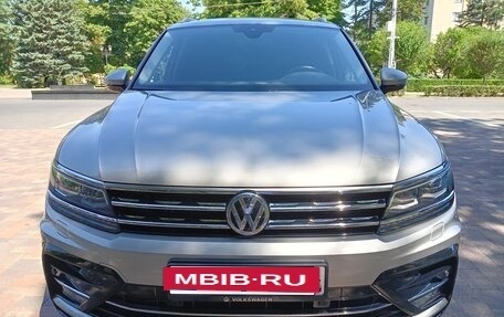 Volkswagen Tiguan II, 2019 год, 3 700 000 рублей, 5 фотография