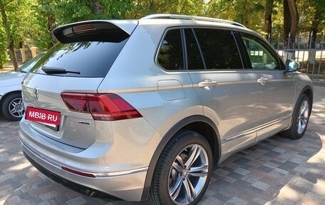 Volkswagen Tiguan II, 2019 год, 3 700 000 рублей, 2 фотография