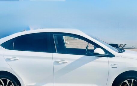 Hyundai Solaris II рестайлинг, 2019 год, 1 349 000 рублей, 3 фотография