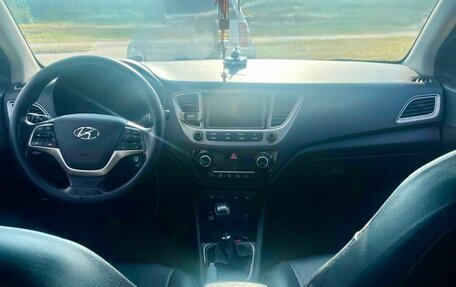 Hyundai Solaris II рестайлинг, 2019 год, 1 349 000 рублей, 4 фотография