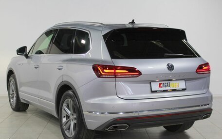 Volkswagen Touareg III, 2020 год, 4 750 000 рублей, 7 фотография