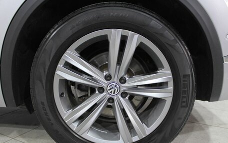 Volkswagen Touareg III, 2020 год, 4 750 000 рублей, 10 фотография