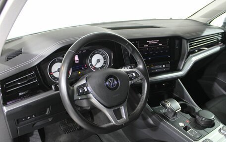 Volkswagen Touareg III, 2020 год, 4 750 000 рублей, 17 фотография
