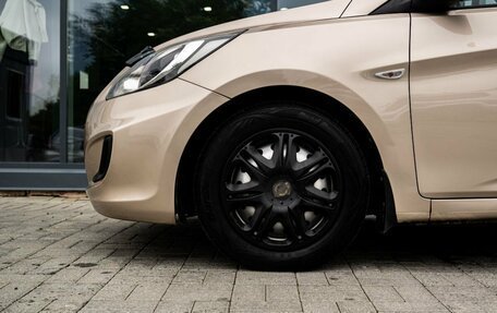 Hyundai Solaris II рестайлинг, 2012 год, 800 000 рублей, 8 фотография