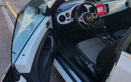Volkswagen Beetle, 2014 год, 1 900 000 рублей, 11 фотография