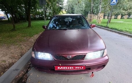 Nissan Almera, 1998 год, 100 000 рублей, 1 фотография