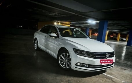 Volkswagen Passat B8 рестайлинг, 2015 год, 1 900 000 рублей, 14 фотография