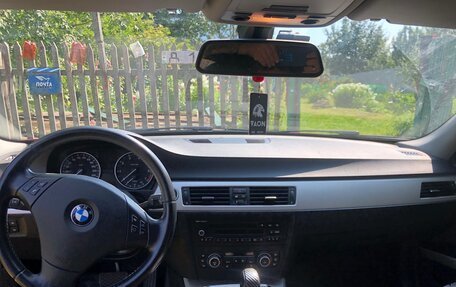 BMW 3 серия, 2010 год, 1 130 000 рублей, 8 фотография