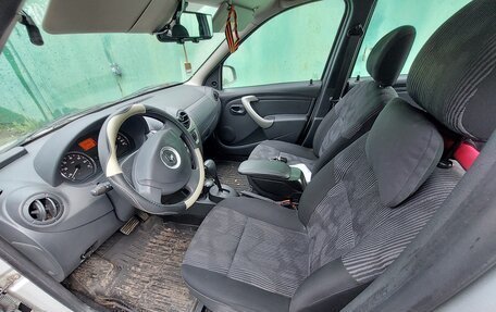 Renault Logan I, 2014 год, 1 050 000 рублей, 3 фотография