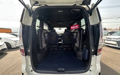 Nissan Serena IV, 2021 год, 1 575 000 рублей, 10 фотография