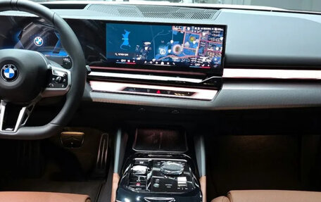 BMW 5 серия, 2024 год, 8 800 000 рублей, 6 фотография