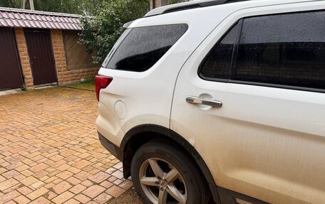 Ford Explorer VI, 2018 год, 1 990 000 рублей, 6 фотография