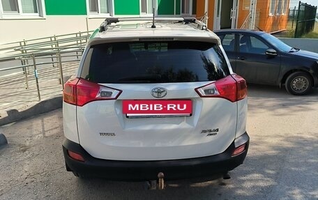 Toyota RAV4, 2014 год, 2 100 000 рублей, 2 фотография