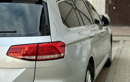 Volkswagen Passat B8 рестайлинг, 2017 год, 2 075 000 рублей, 8 фотография