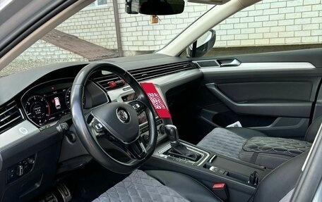 Volkswagen Passat B8 рестайлинг, 2017 год, 2 075 000 рублей, 10 фотография