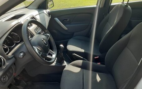 Renault Logan II, 2019 год, 750 000 рублей, 17 фотография
