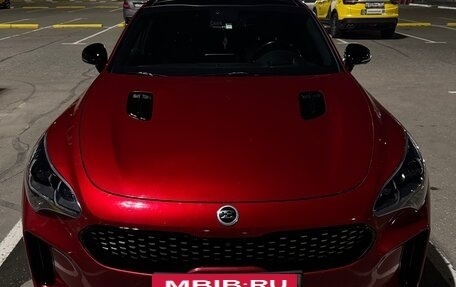 KIA Stinger I, 2018 год, 2 500 000 рублей, 2 фотография