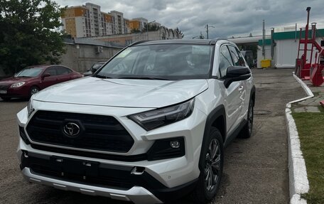 Toyota RAV4, 2025 год, 3 700 000 рублей, 2 фотография