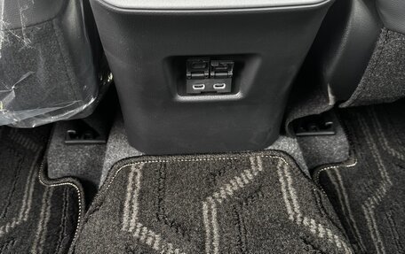 Toyota RAV4, 2025 год, 3 700 000 рублей, 14 фотография
