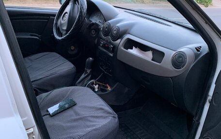 Renault Logan I, 2014 год, 200 000 рублей, 8 фотография