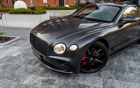 Bentley Continental GT III, 2020 год, 19 000 000 рублей, 2 фотография
