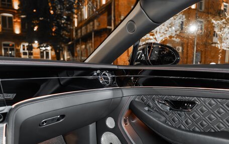 Bentley Continental GT III, 2020 год, 19 000 000 рублей, 21 фотография