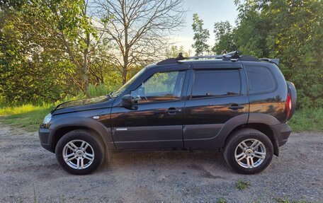 Chevrolet Niva I рестайлинг, 2013 год, 435 000 рублей, 1 фотография