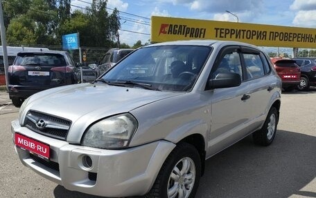 Hyundai Tucson III, 2008 год, 666 000 рублей, 1 фотография