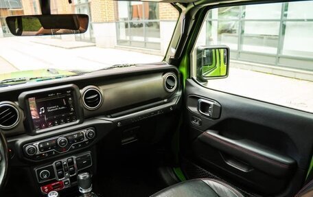 Jeep Wrangler, 2018 год, 3 800 000 рублей, 22 фотография