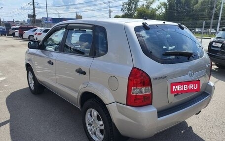 Hyundai Tucson III, 2008 год, 666 000 рублей, 7 фотография