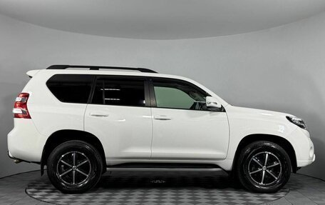 Toyota Land Cruiser Prado 150 рестайлинг 2, 2016 год, 3 300 000 рублей, 4 фотография