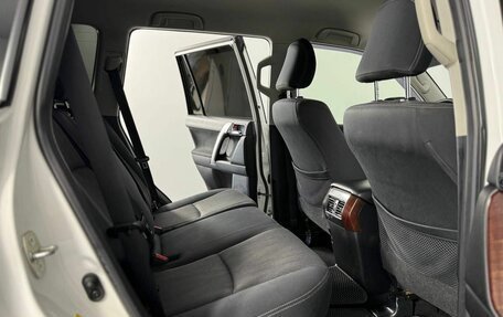 Toyota Land Cruiser Prado 150 рестайлинг 2, 2016 год, 3 300 000 рублей, 15 фотография