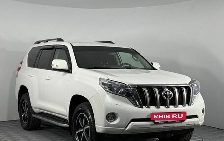 Toyota Land Cruiser Prado 150 рестайлинг 2, 2016 год, 3 300 000 рублей, 3 фотография