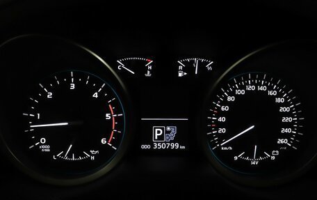 Toyota Land Cruiser 200, 2015 год, 3 549 000 рублей, 16 фотография