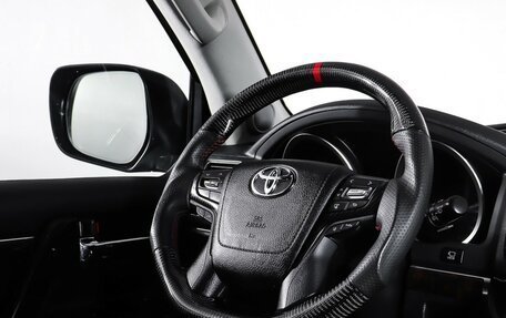 Toyota Land Cruiser 200, 2015 год, 3 549 000 рублей, 17 фотография
