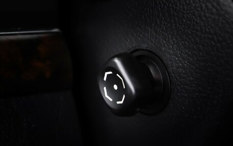 Toyota Land Cruiser 200, 2015 год, 3 549 000 рублей, 30 фотография