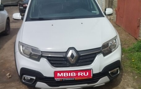 Renault Logan II, 2020 год, 850 000 рублей, 4 фотография