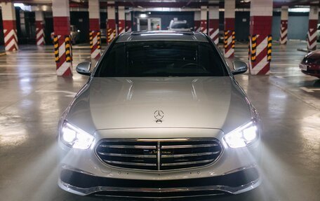 Mercedes-Benz E-Класс, 2020 год, 4 750 000 рублей, 2 фотография