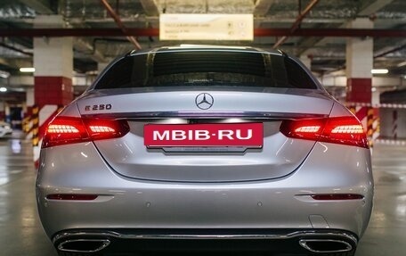 Mercedes-Benz E-Класс, 2020 год, 4 750 000 рублей, 3 фотография