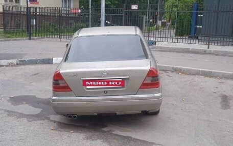 Mercedes-Benz C-Класс, 1994 год, 250 000 рублей, 5 фотография