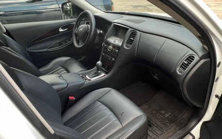 Infiniti QX50 I рестайлинг, 2014 год, 1 975 000 рублей, 10 фотография