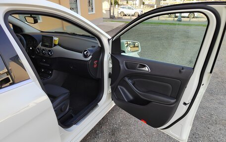 Mercedes-Benz B-Класс, 2016 год, 1 200 000 рублей, 13 фотография