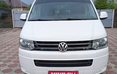 Volkswagen Caravelle T5, 2015 год, 2 430 000 рублей, 1 фотография