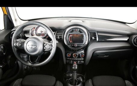 MINI Hatch, 2015 год, 1 600 000 рублей, 5 фотография