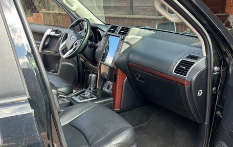 Toyota Land Cruiser Prado 150 рестайлинг 2, 2015 год, 3 250 000 рублей, 7 фотография
