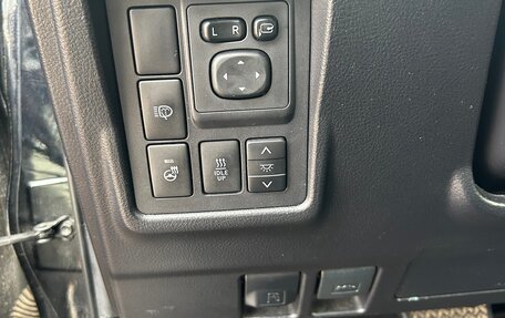 Toyota Land Cruiser Prado 150 рестайлинг 2, 2015 год, 3 250 000 рублей, 9 фотография