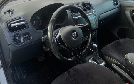 Volkswagen Polo VI (EU Market), 2016 год, 1 050 000 рублей, 16 фотография